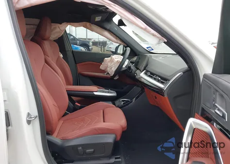 2026 BMW X1 xDrive28I z USA, uszkodzony, nr VIN WBX73EF01T5399599